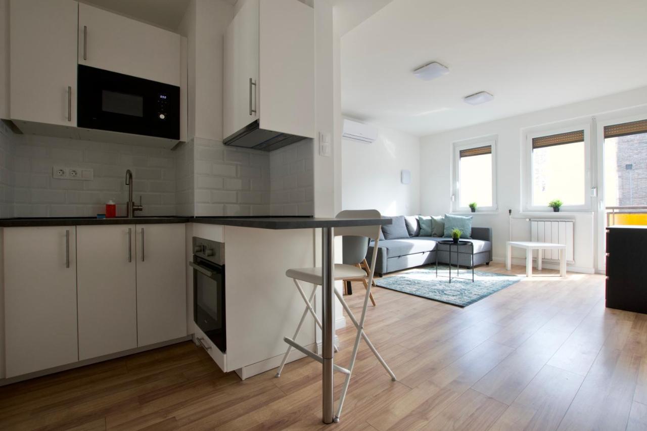 Standard Apartment By Hi5 - Dessewffy 37 Suites بودابست المظهر الخارجي الصورة