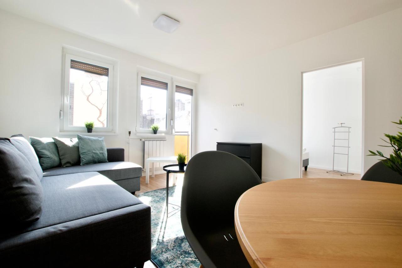 Standard Apartment By Hi5 - Dessewffy 37 Suites بودابست المظهر الخارجي الصورة