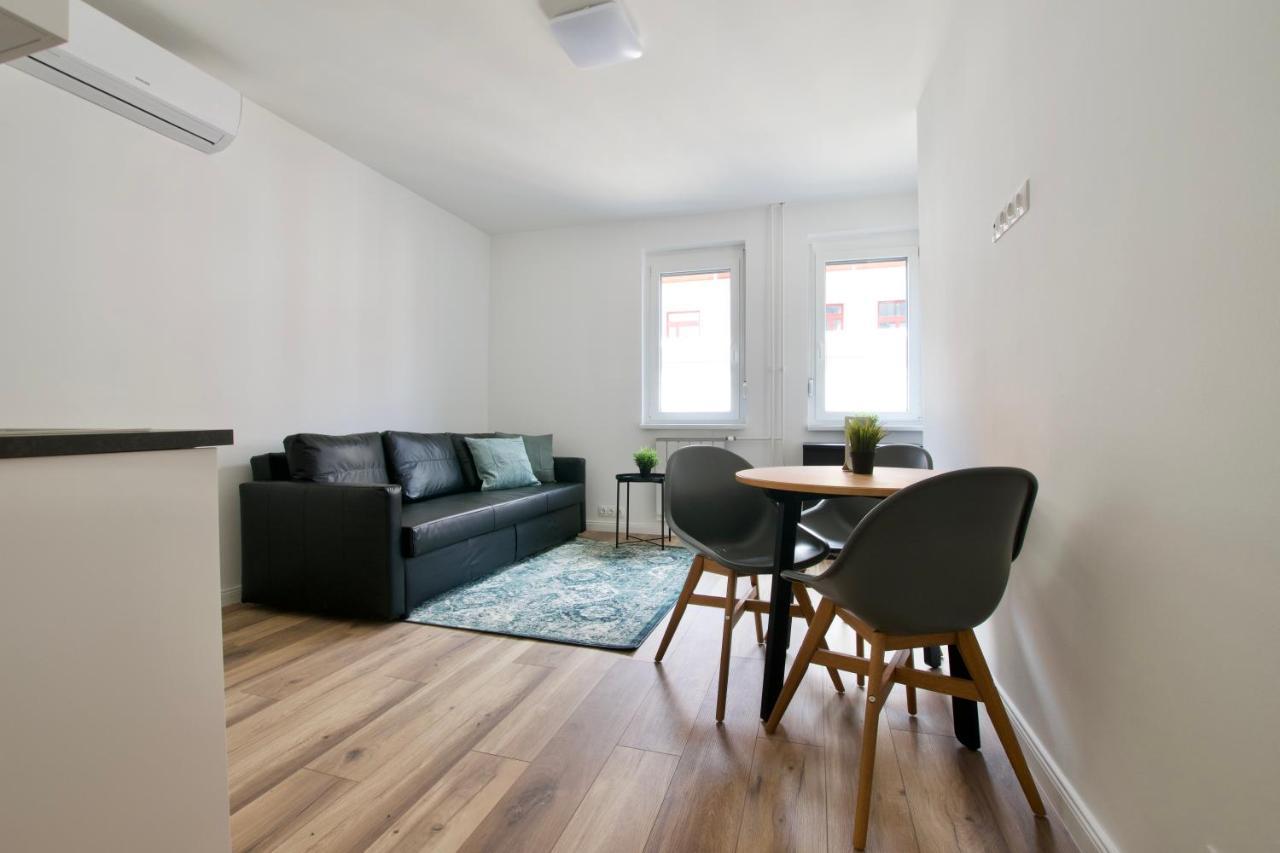 Standard Apartment By Hi5 - Dessewffy 37 Suites بودابست المظهر الخارجي الصورة